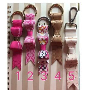 Handmade fashion keychains